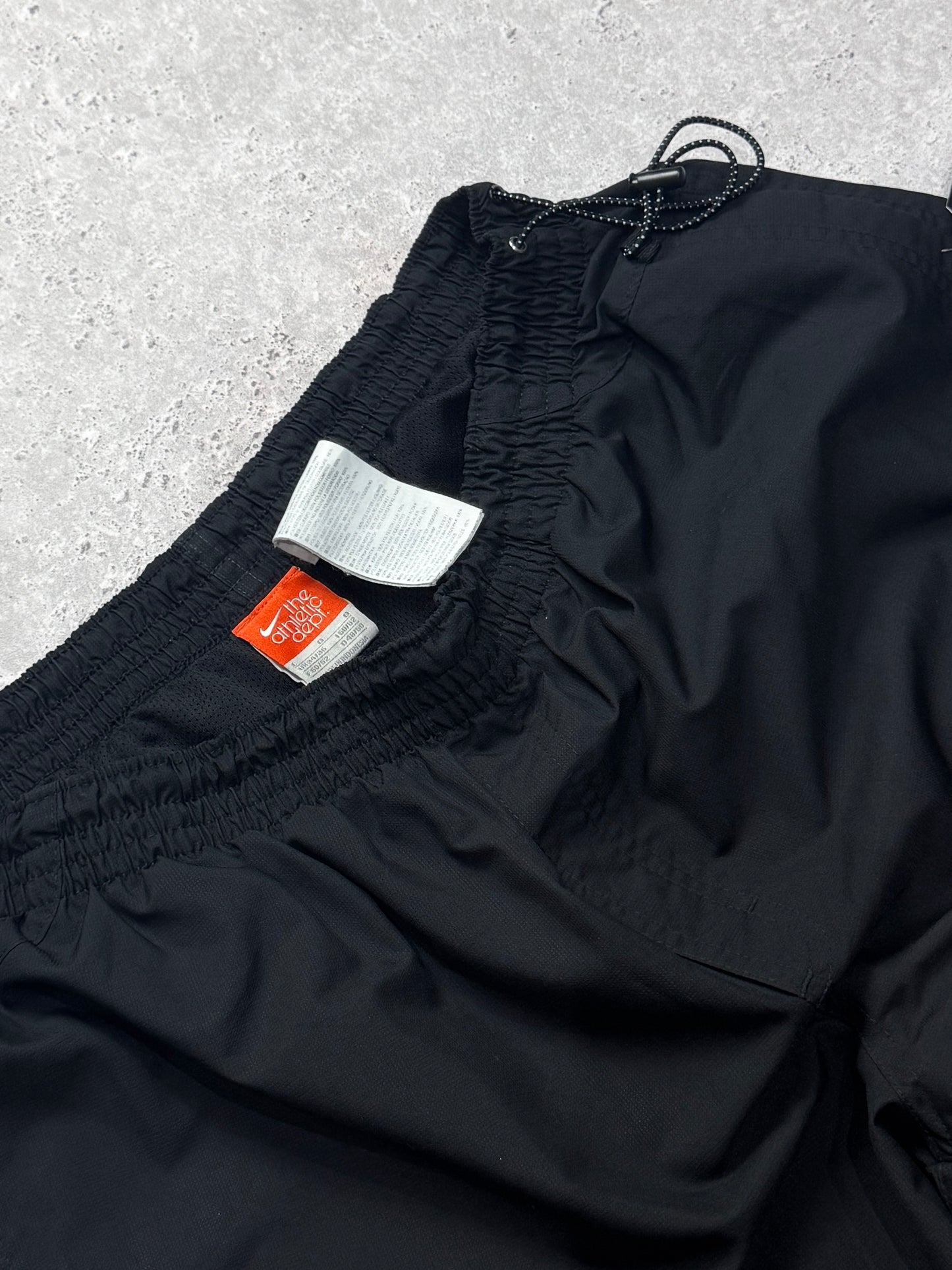 Vintage 2000s Nike Air Adjustable 3/4 Track Shorts (32")