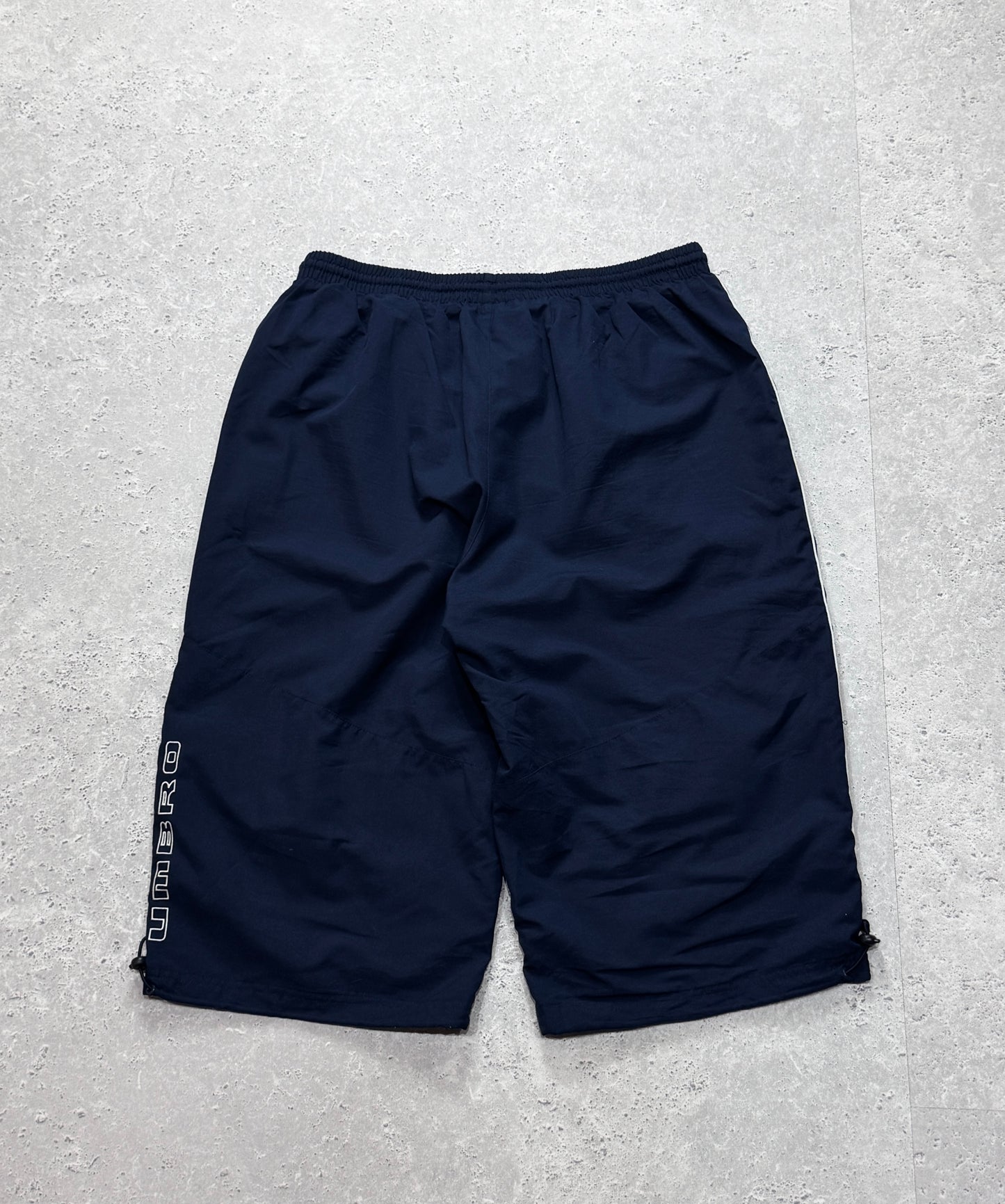 Vintage 2000s Umbro Adjustable 3/4 Track Shorts (34")