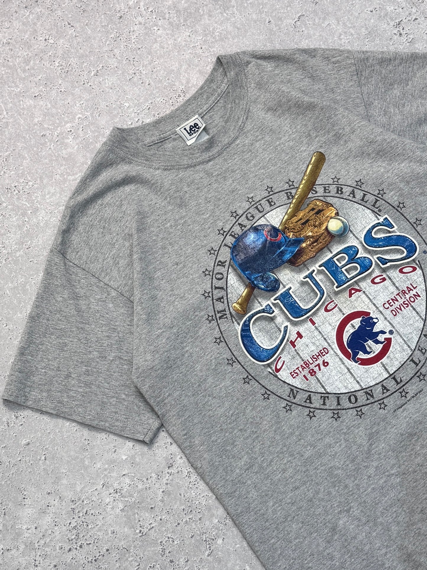 Vintage 2000s Chicago Cubs MLB Tee (L)