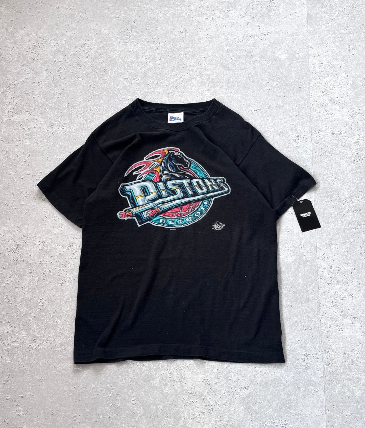 Vintage 90s Detroit Pistons NBA Tee (L)