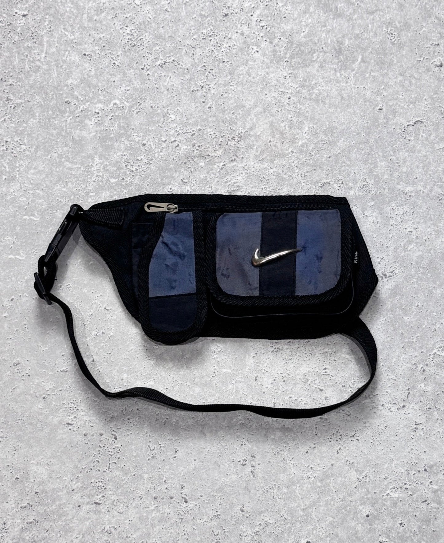 Vintage 2000s Nike Belt Bag