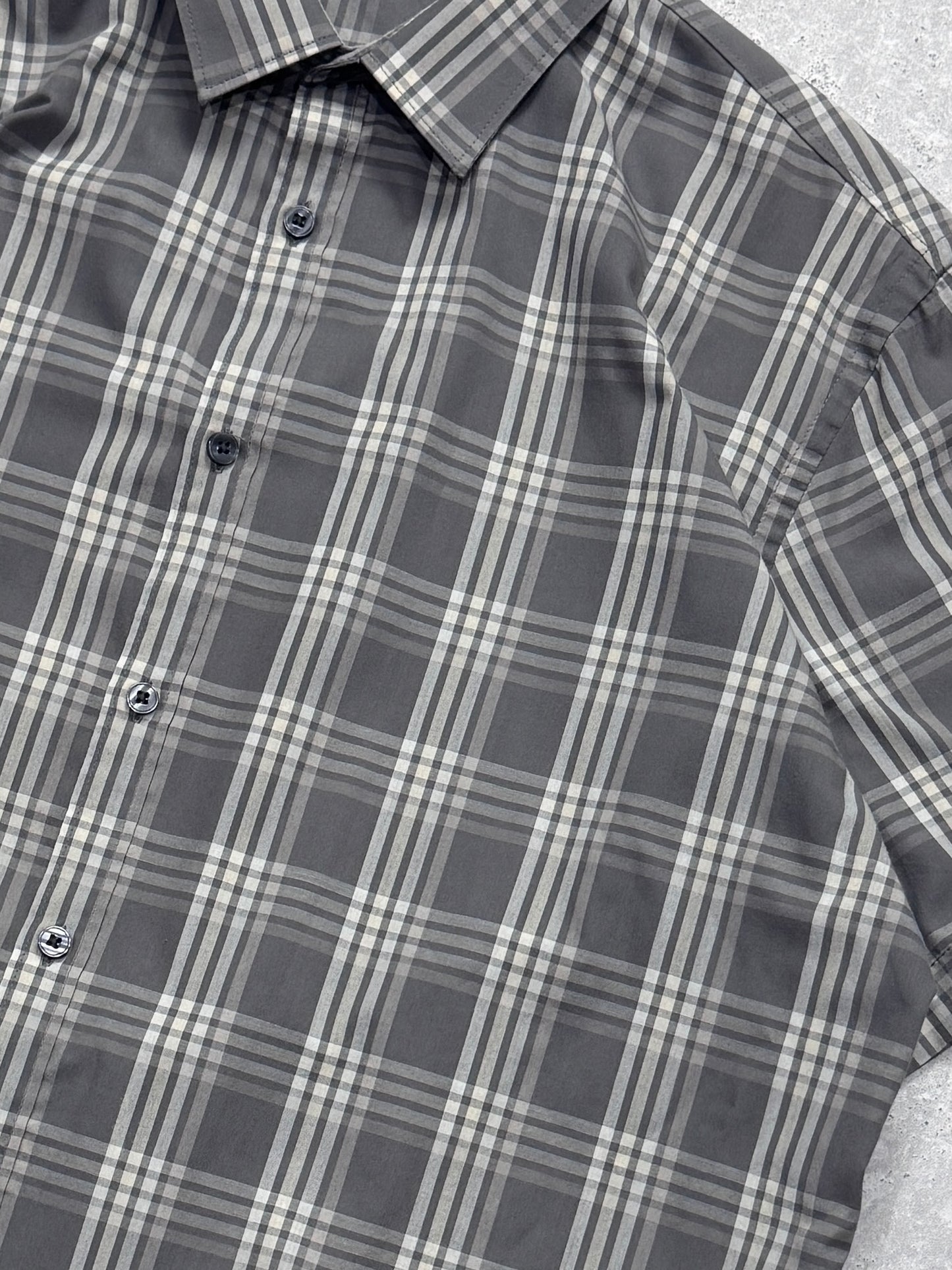 Vintage 2000s Plaid Button Up Shirt (XL)