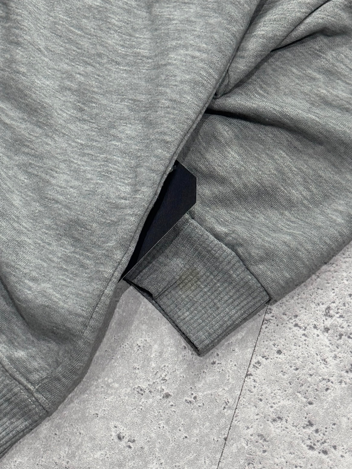 Vintage 2000s New York Yankees MLB Sweater (L)