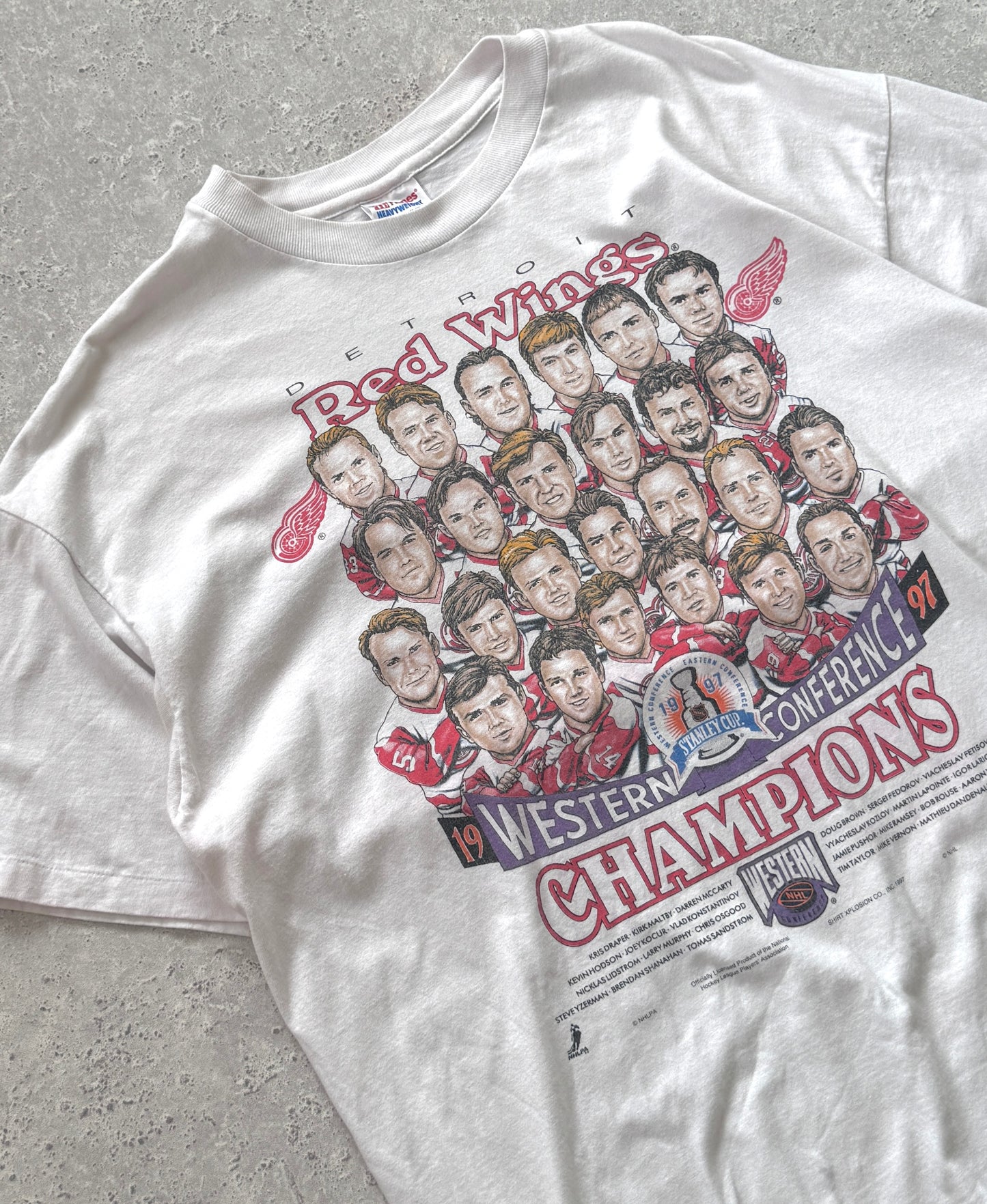 Vintage 1997 Detroit Red Wings NHL Tee (XL)