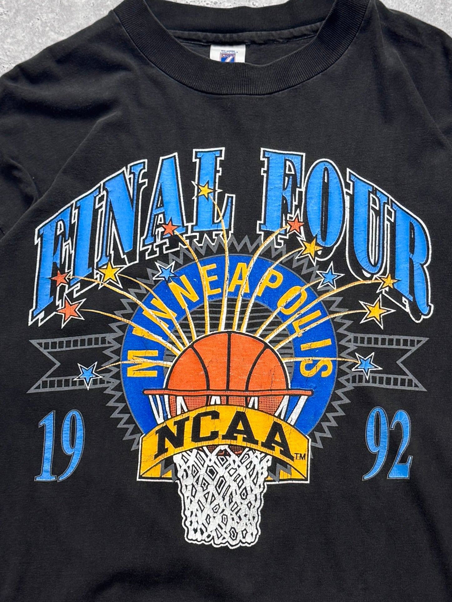 Vintage 1992 NCAA Final Four College Basketball Tee (XL)