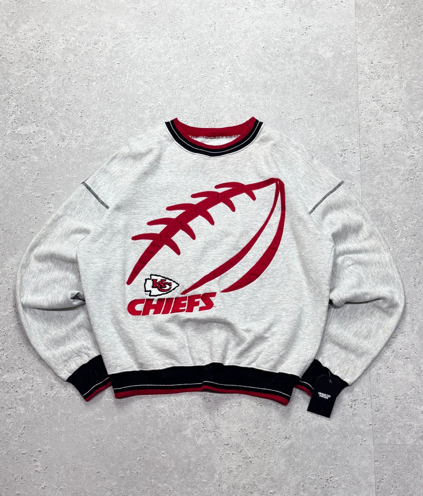 Vintage 90s Kansas City Chiefs Embroidered NFL Sweater (L)