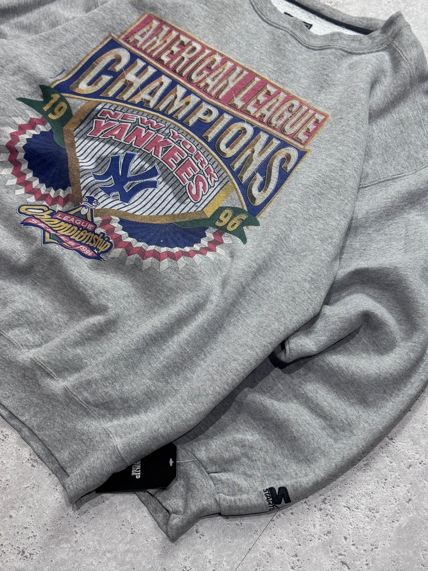 Vintage 1996 New York Yankees World Series Sweater (XL)
