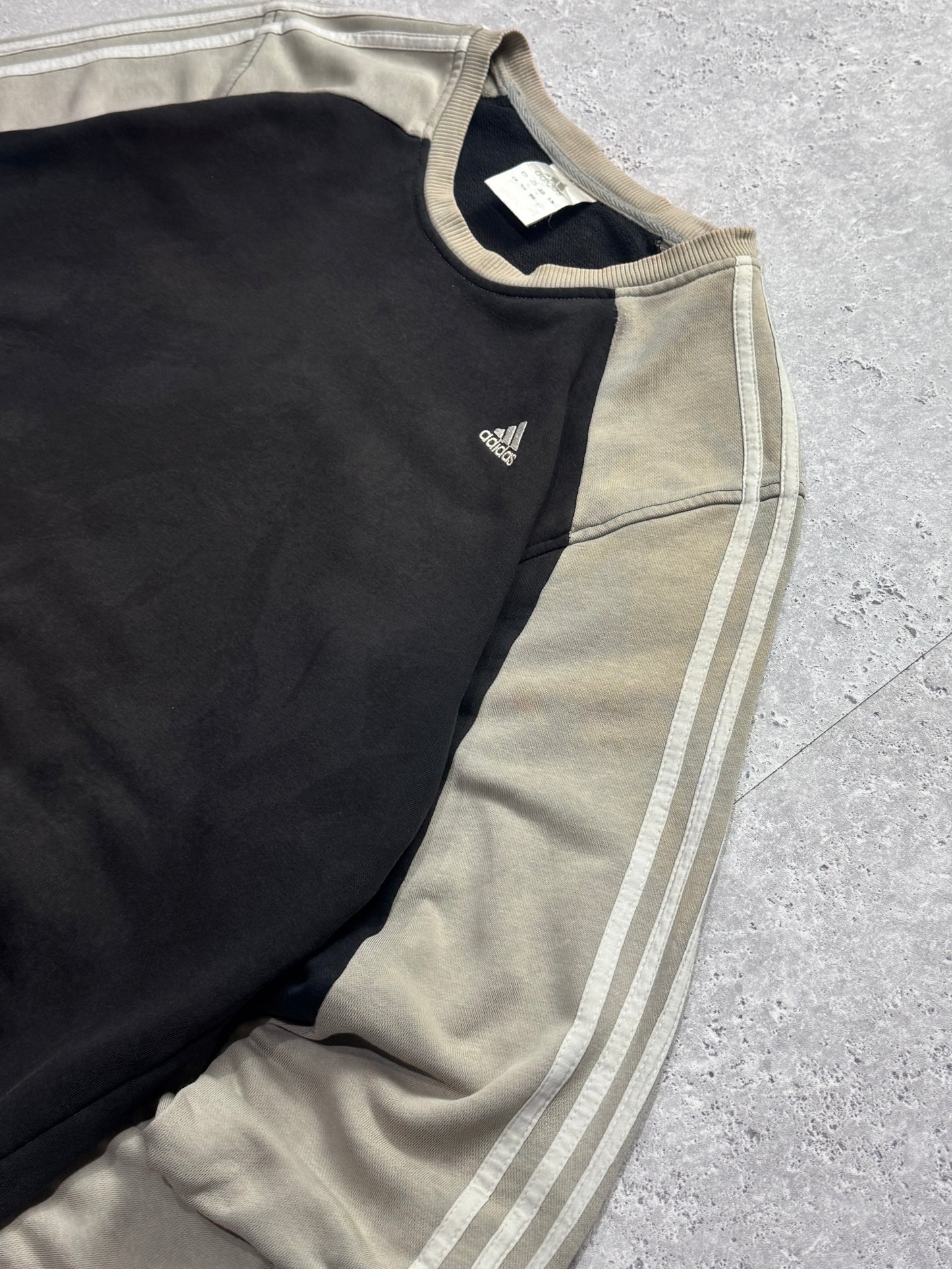 Vintage 2000s Adidas Embroidered Sweater (XL)