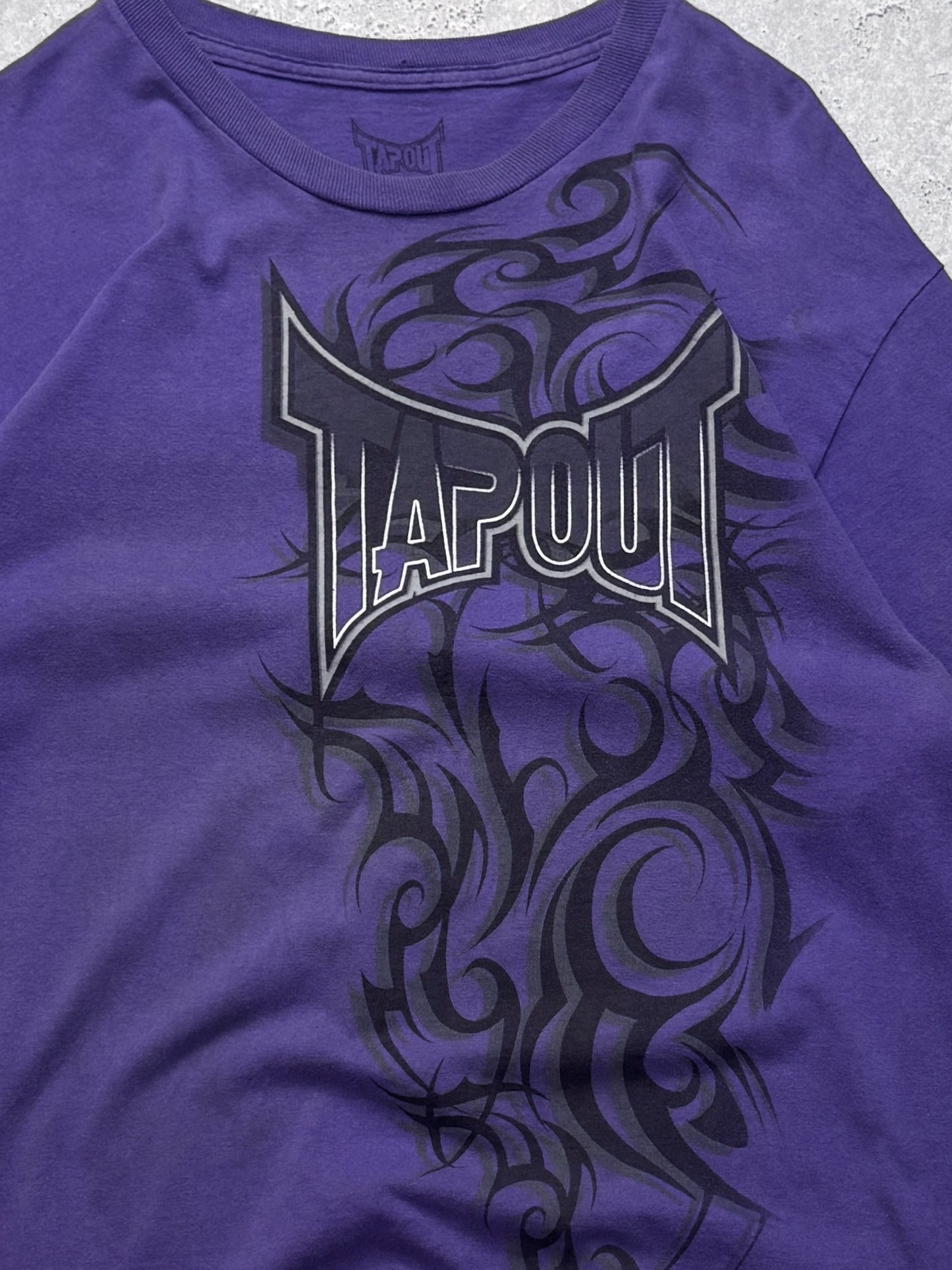 Vintage Y2K Tapout Tribal Tee (XL)
