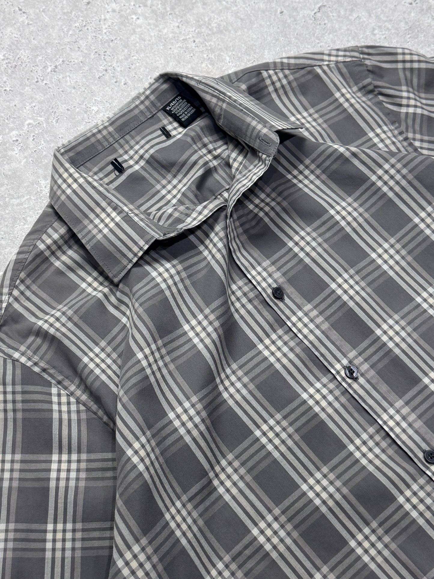 Vintage 2000s Plaid Button Up Shirt (XL)
