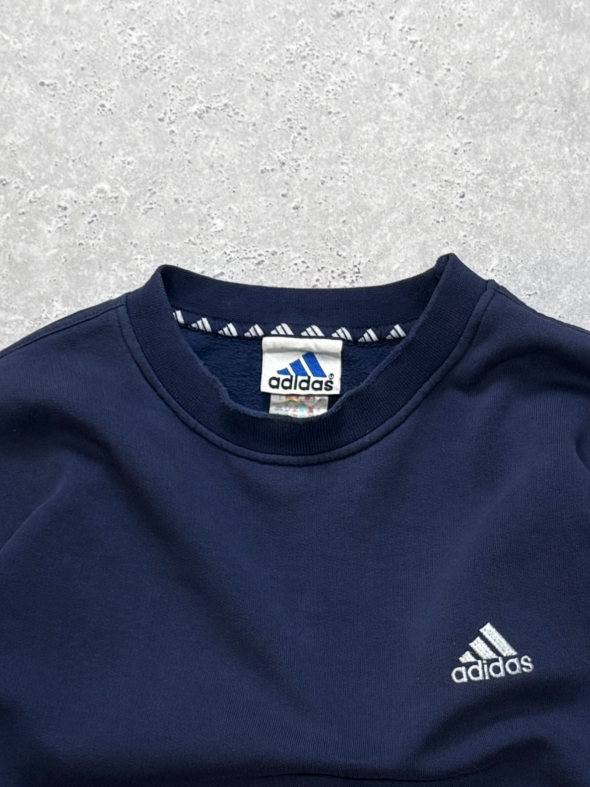 Vintage 90s Adidas Essential Sweater (M)