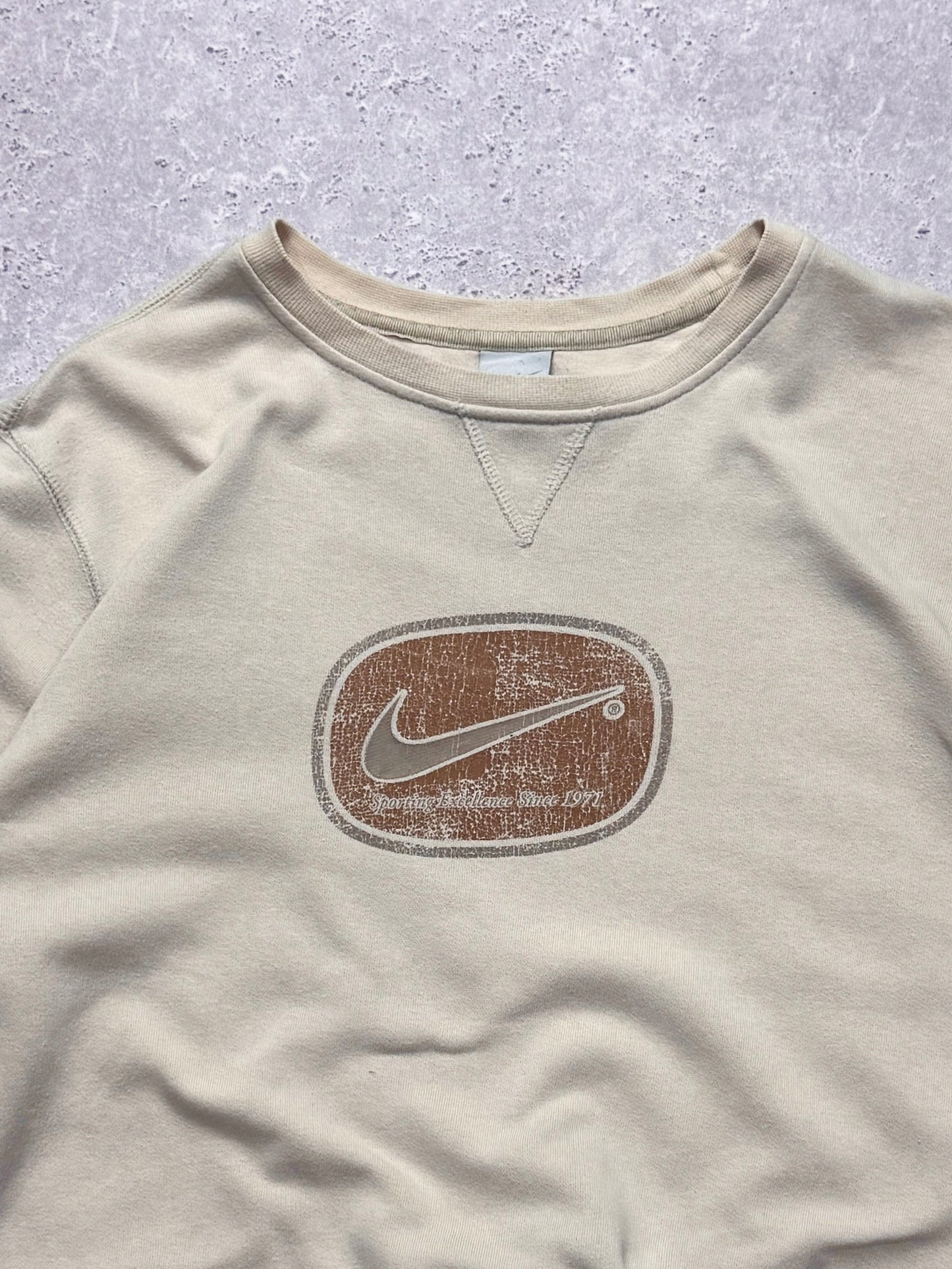 Vintage 2000s Nike Logo Sweater (L)