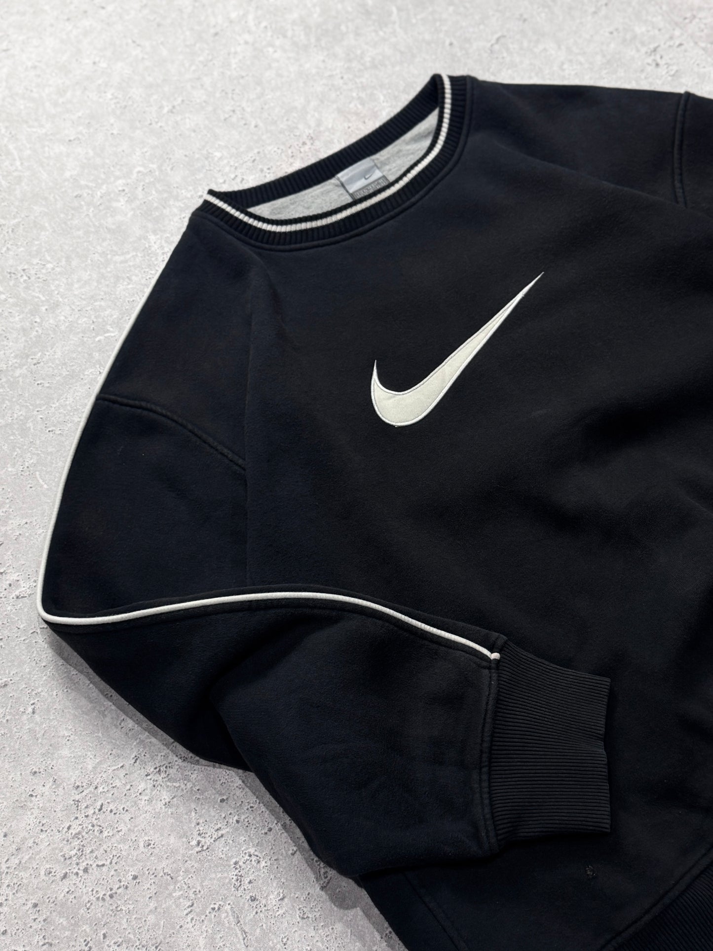Vintage 2000s Nike Swoosh Embroidered Sweater (XL)