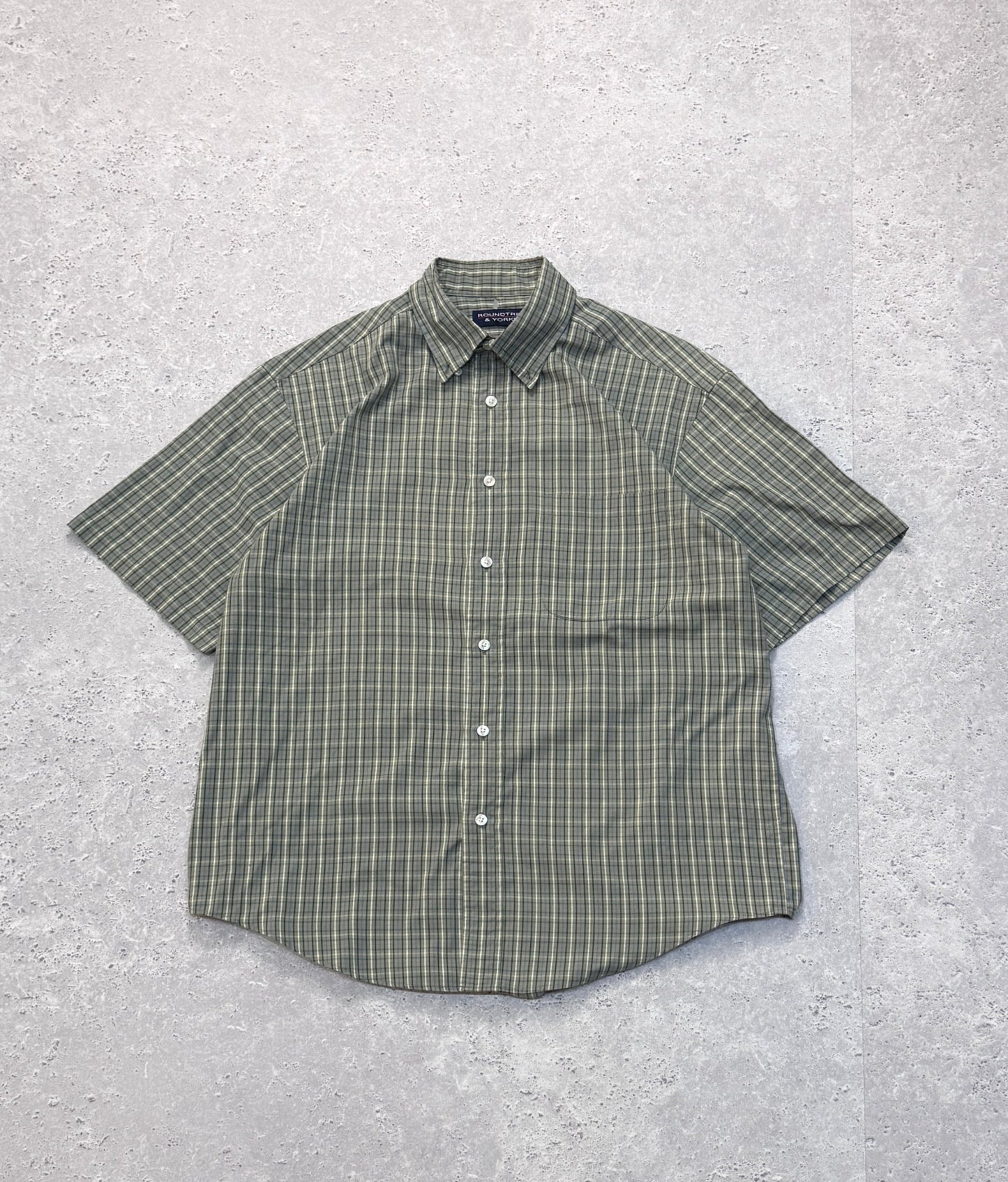 Vintage 2000s Plaid Button Up Shirt (L)