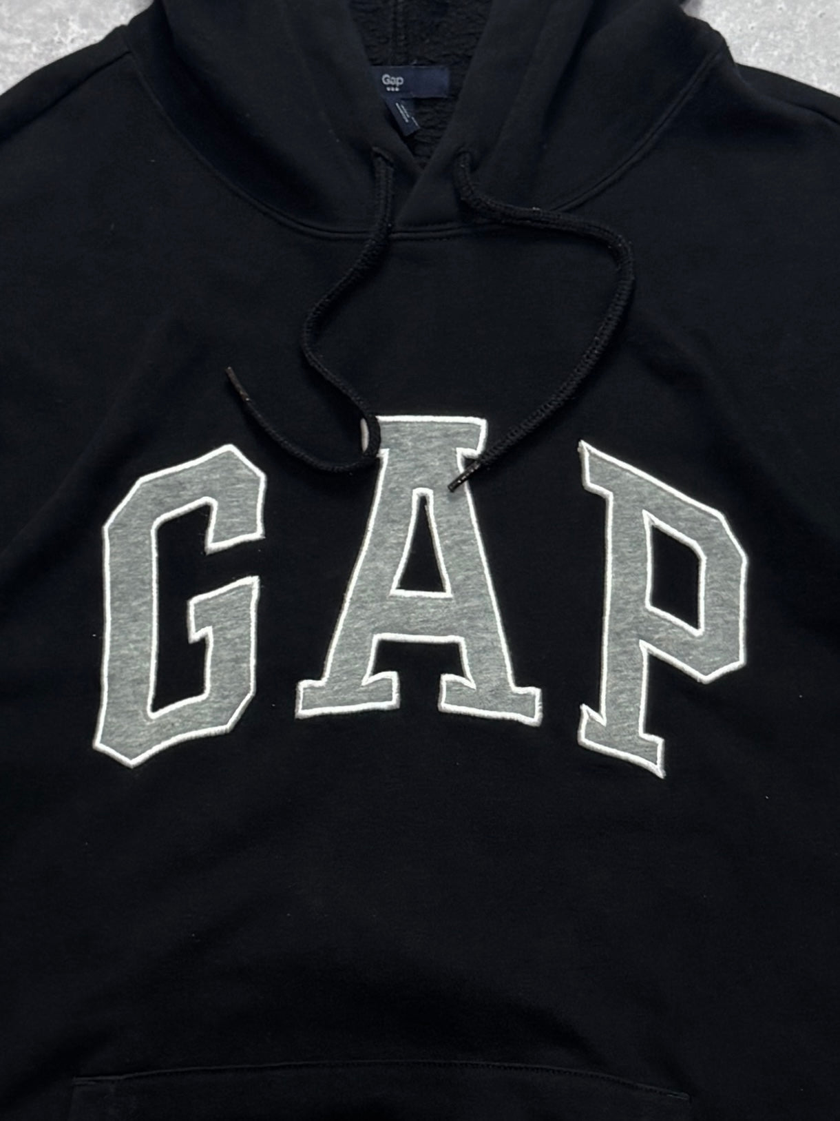 Vintage 2000s GAP Embroidered Spellout Hoodie (M)
