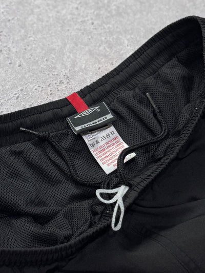 Vintage 2000s Umbro Adjustable 3/4 Track Shorts (M)