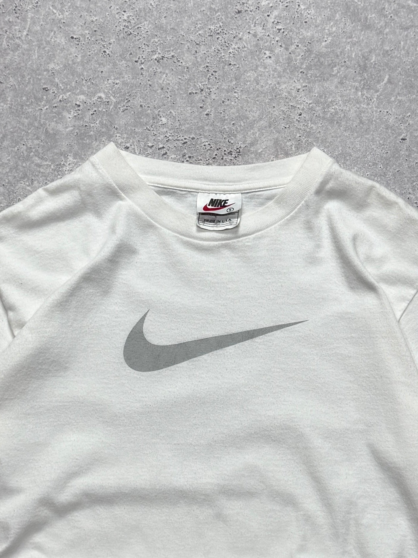 Vintage 90s Nike Swoosh Tee (S)