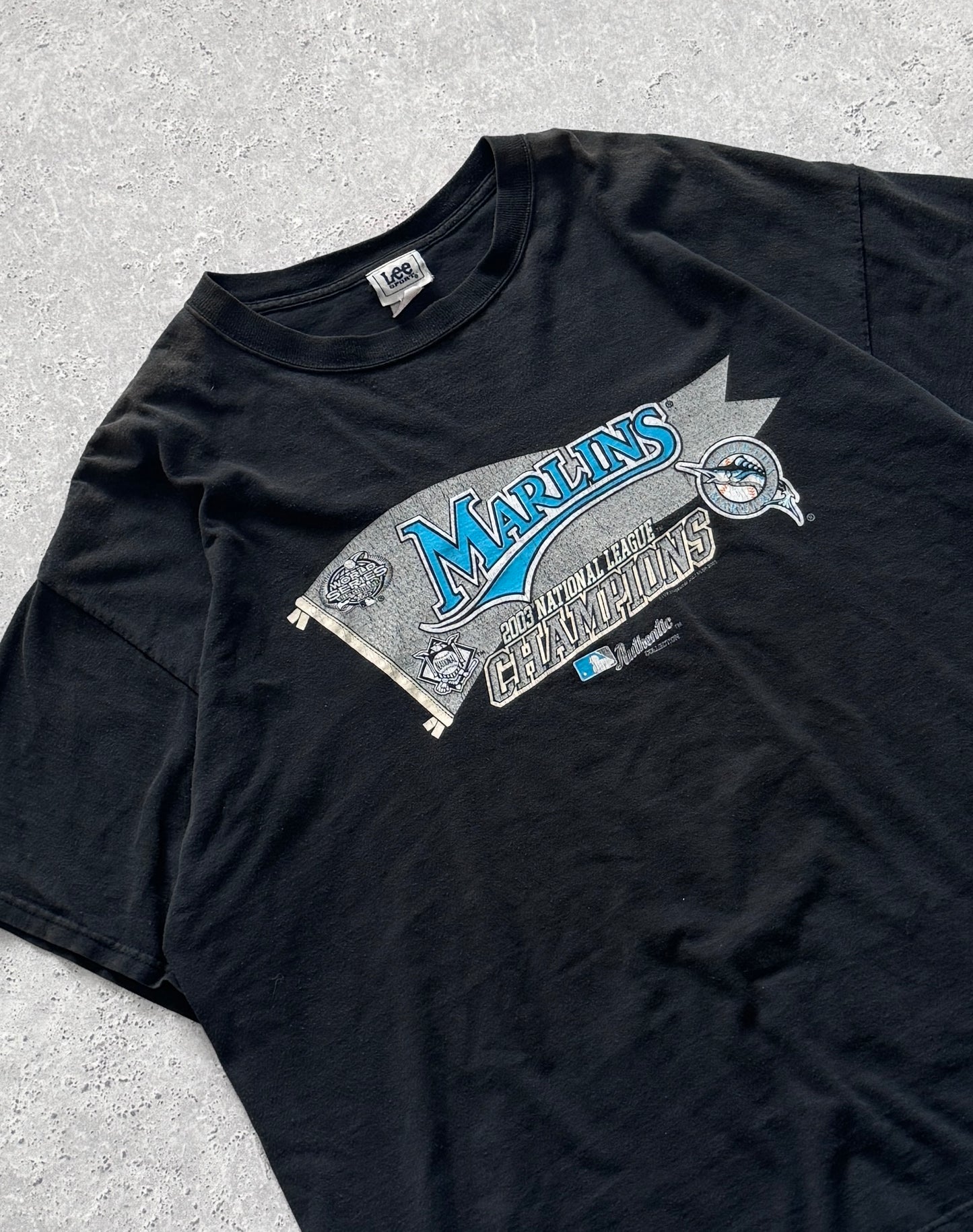 Vintage 03' Florida Marlins MLB Tee (2XL)