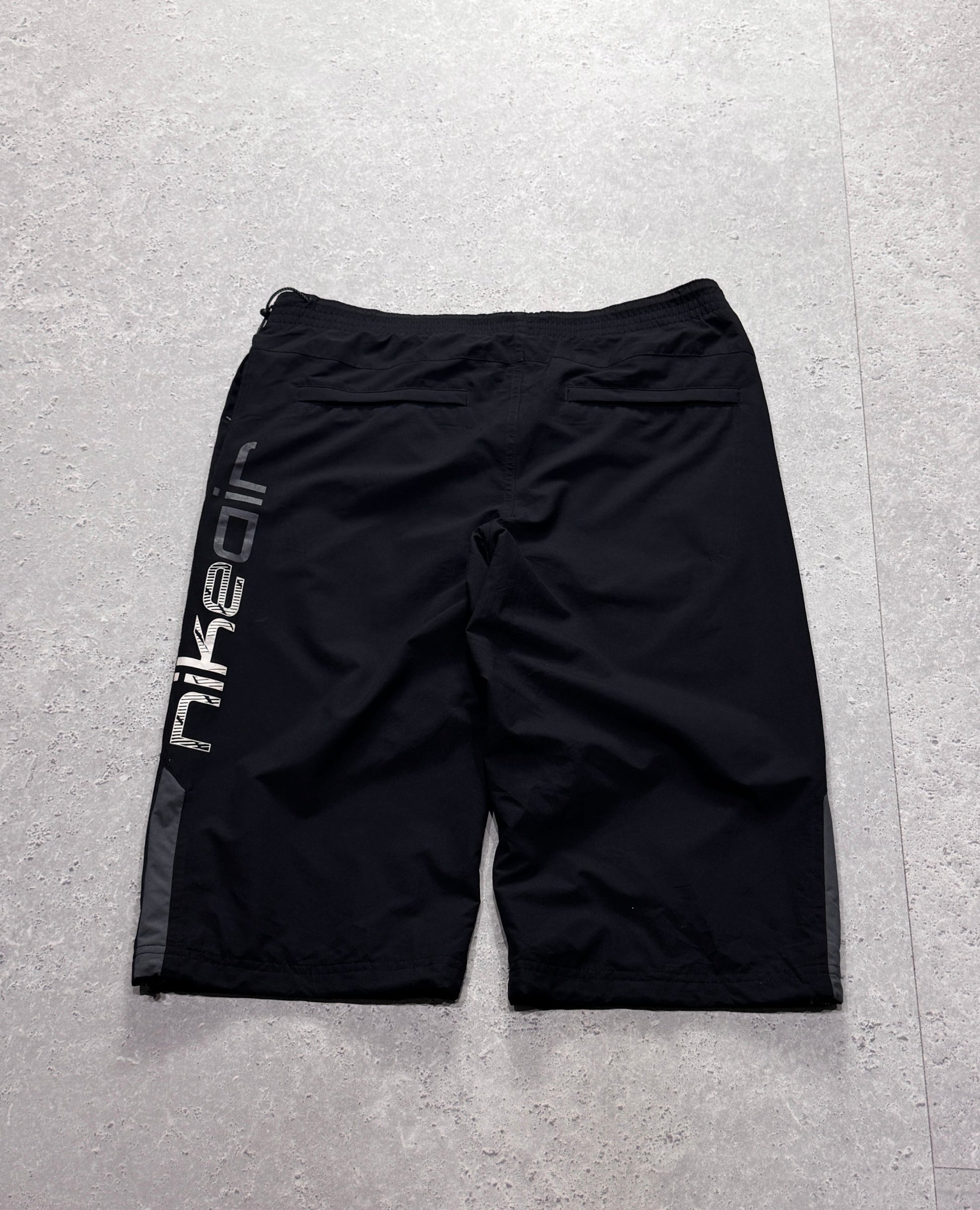 Vintage 2000s Nike Air Adjustable 3/4 Track Shorts (L)