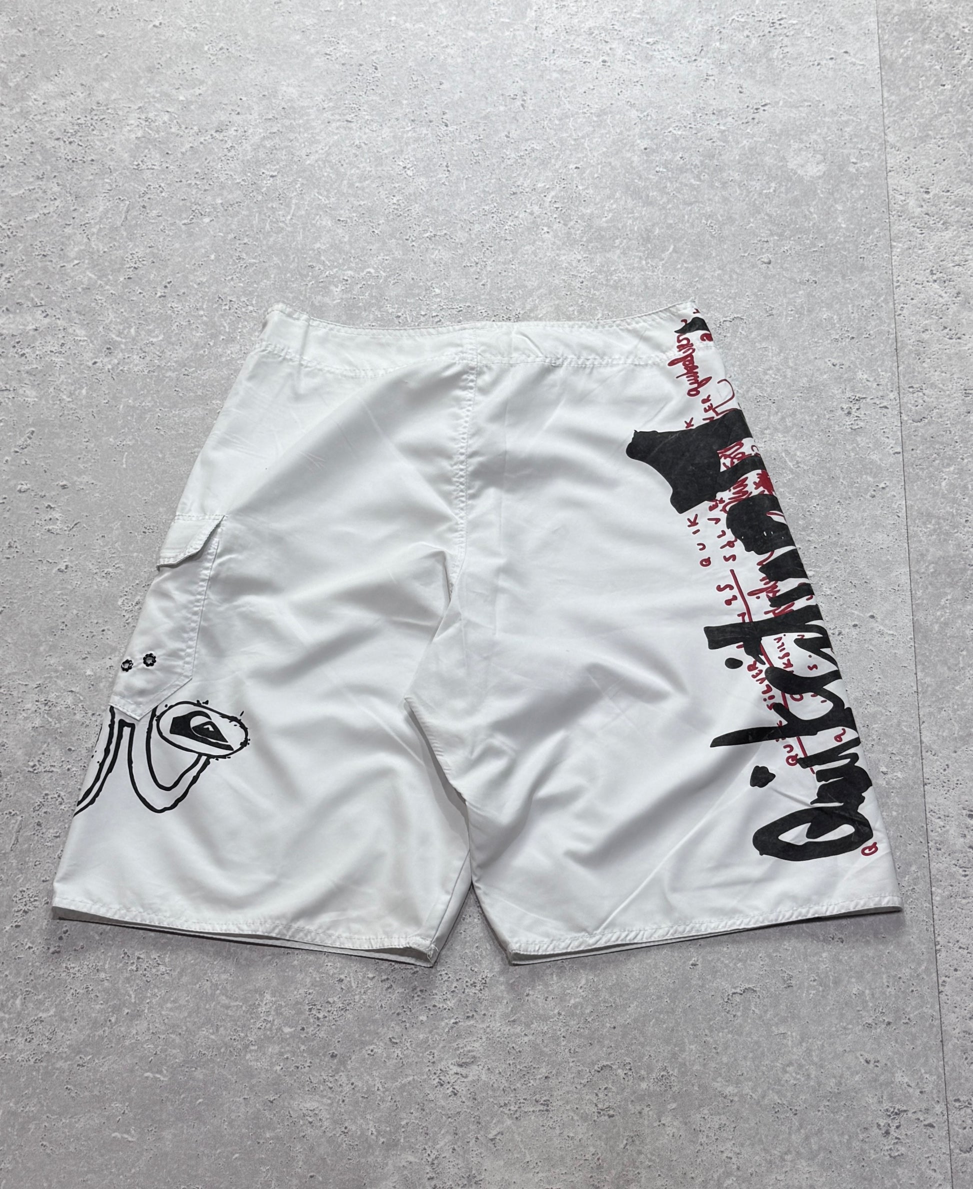 Vintage Y2K Quiksilver Boardshorts (32”)