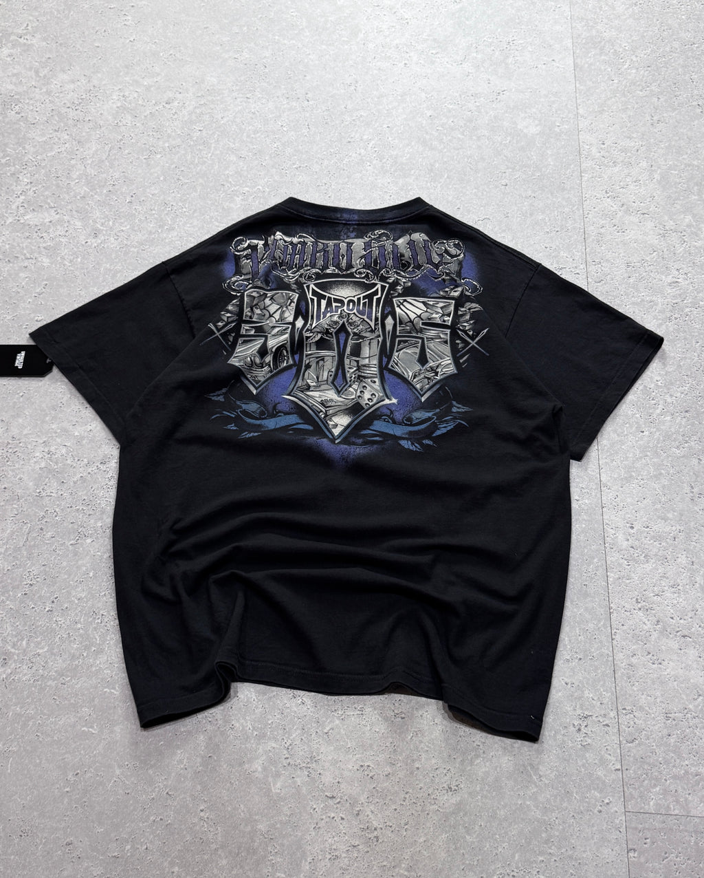 Vintage Y2K Tapout Tribal Tee (XL)
