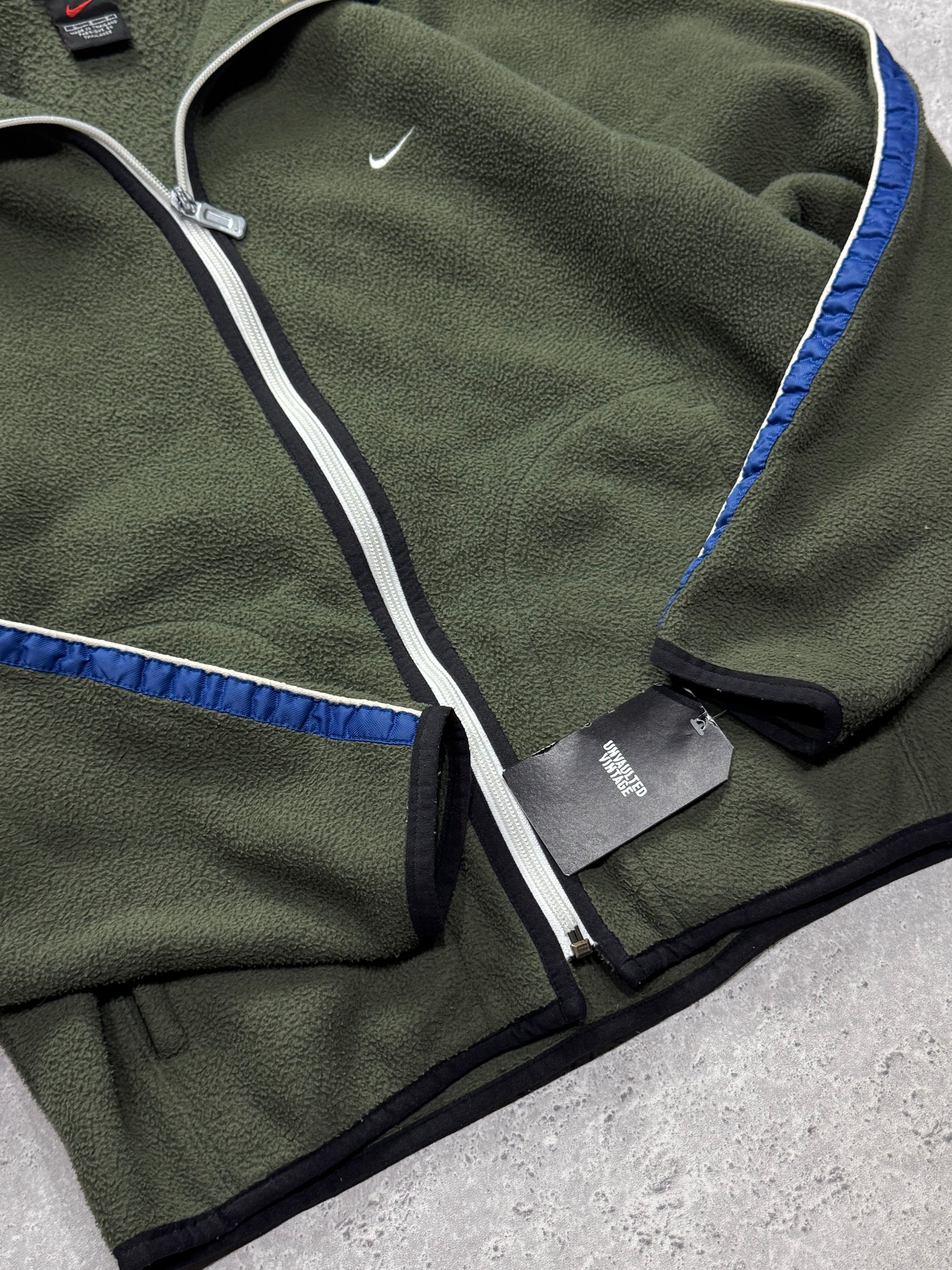 Vintage 2000s Nike Fleece Sweater (M)