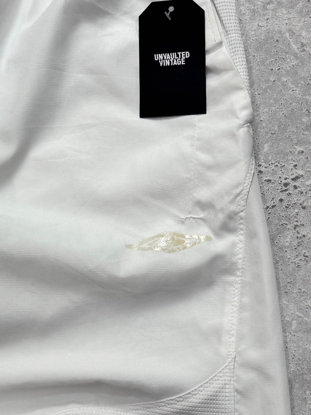 Vintage Y2K Umbro Adjustable 3/4 Track Shorts (M)