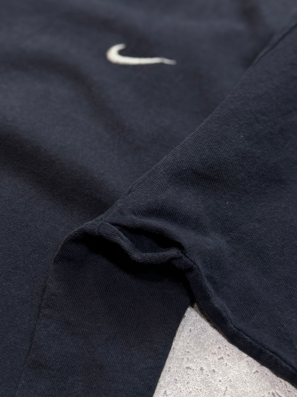 Vintage 2000s Nike Essential Tee (S)