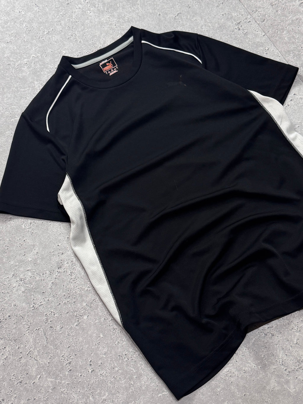 Vintage 2000s Puma Training Tee (M)