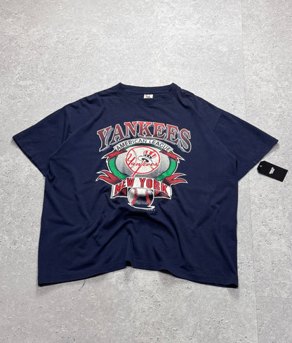 Vintage 90s New York Yankees MLB Tee (XL)