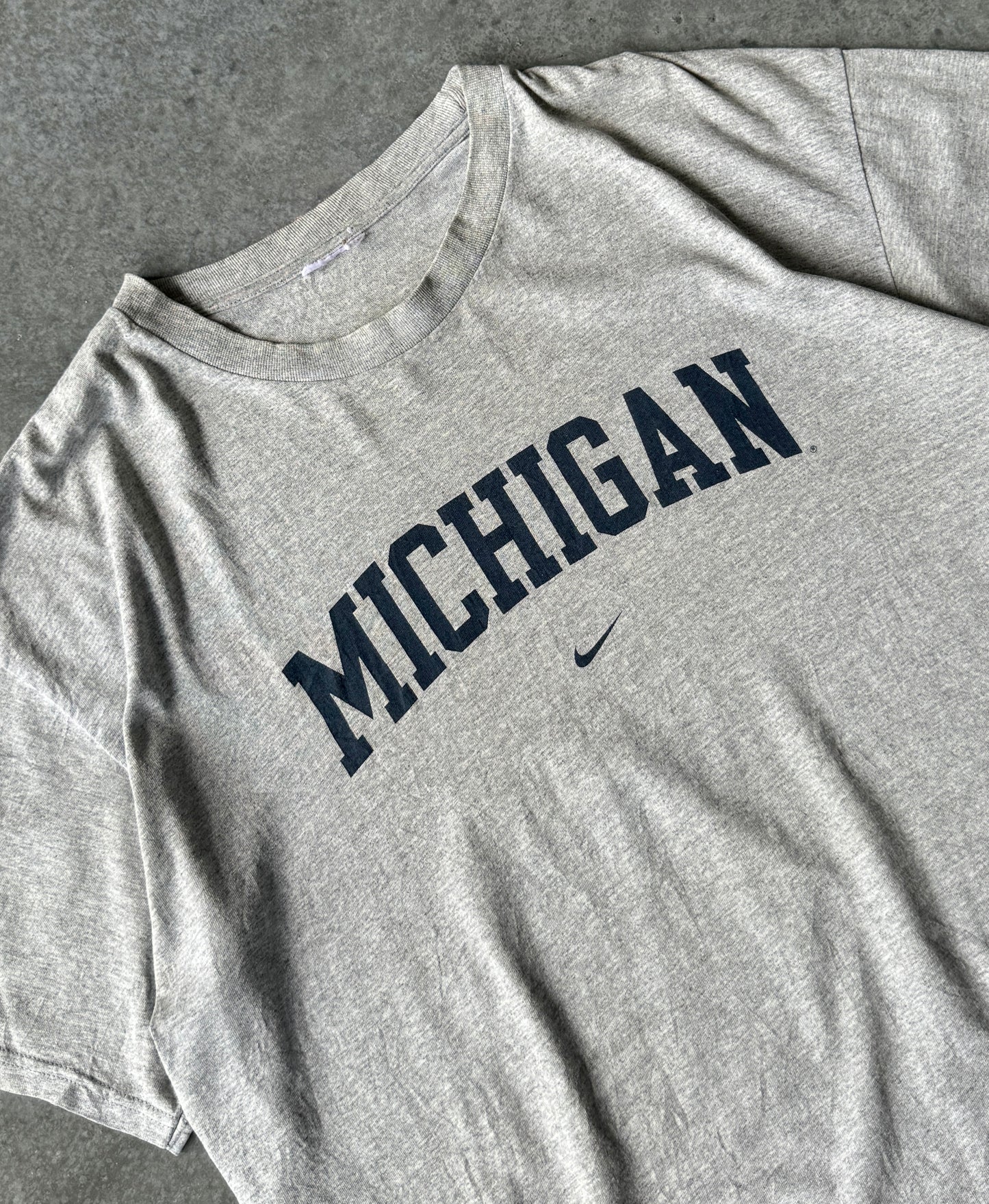 Vintage 00s Nike x Michigan College Tee (XL)