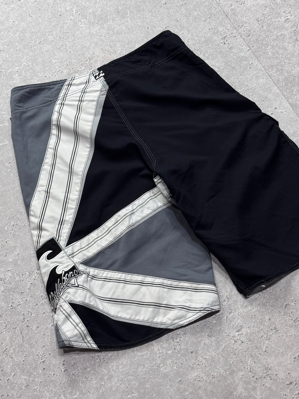 Vintage 2000s Billabong “Andy Irons” Boardshorts (32”)