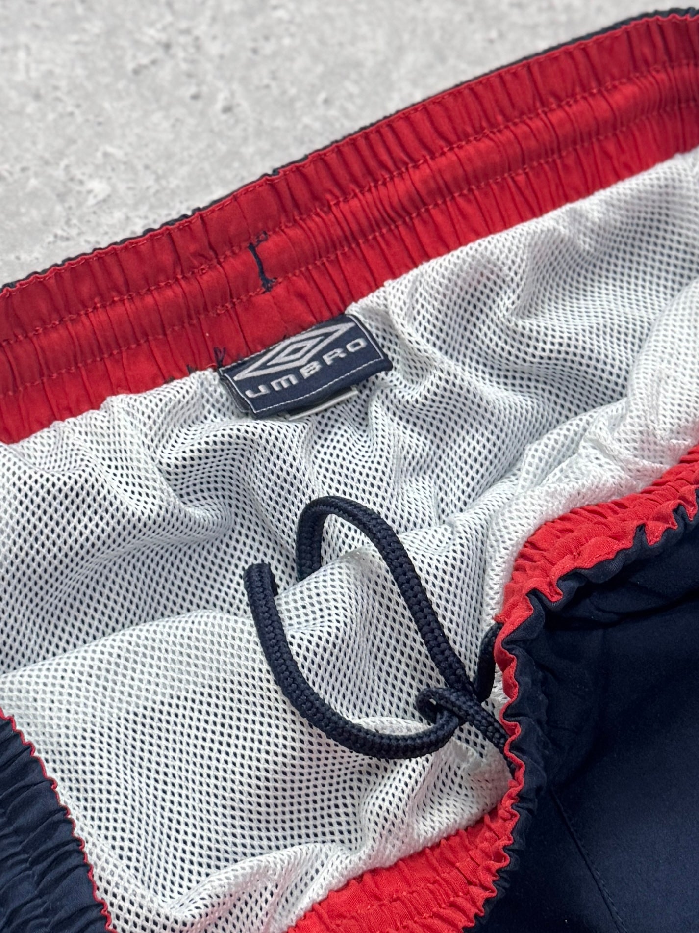 Vintage 2000s Umbro Track Short (M)