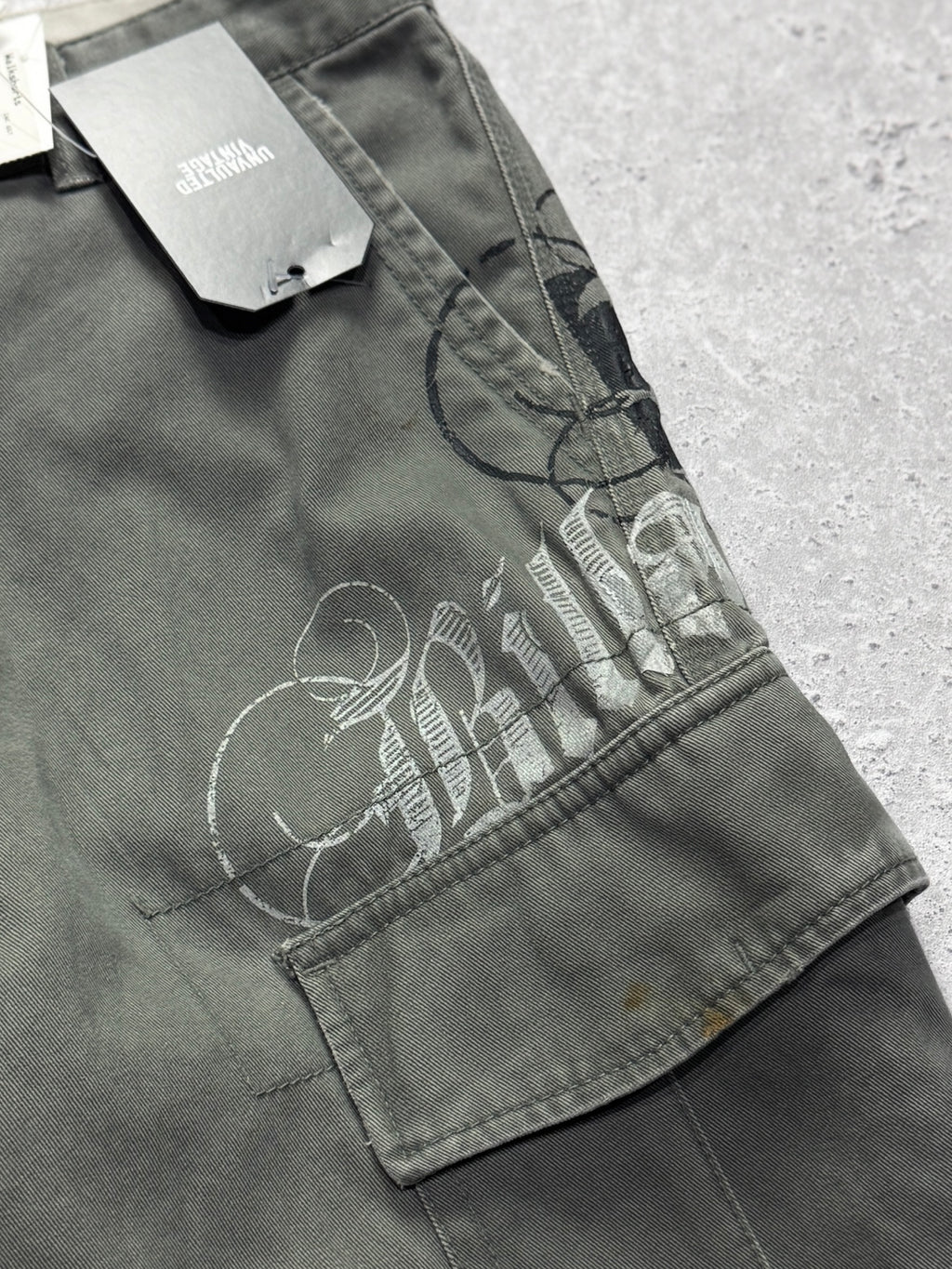 Vintage Y2K Deadstock Billabong Cargo Shorts (30”)