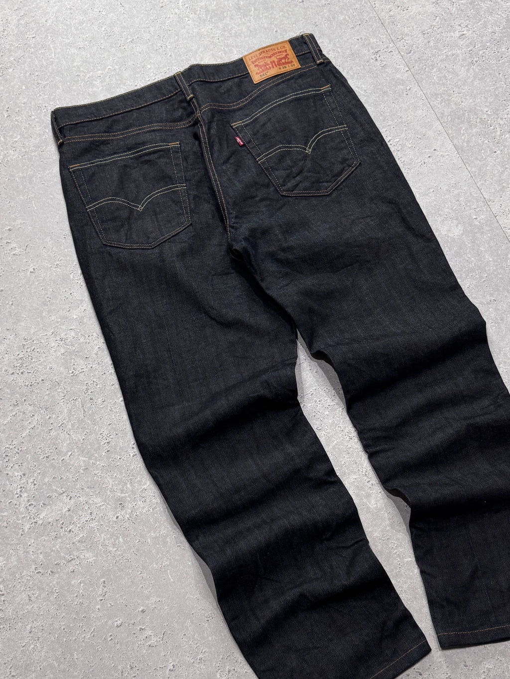 Vintage 2000s Levi’s Raw Denim Jeans (36”)