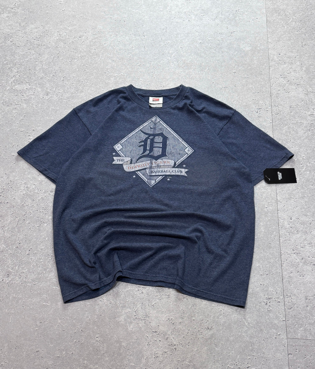 Vintage 2000s Nike X Detroit Tigers MLB Tee (L)