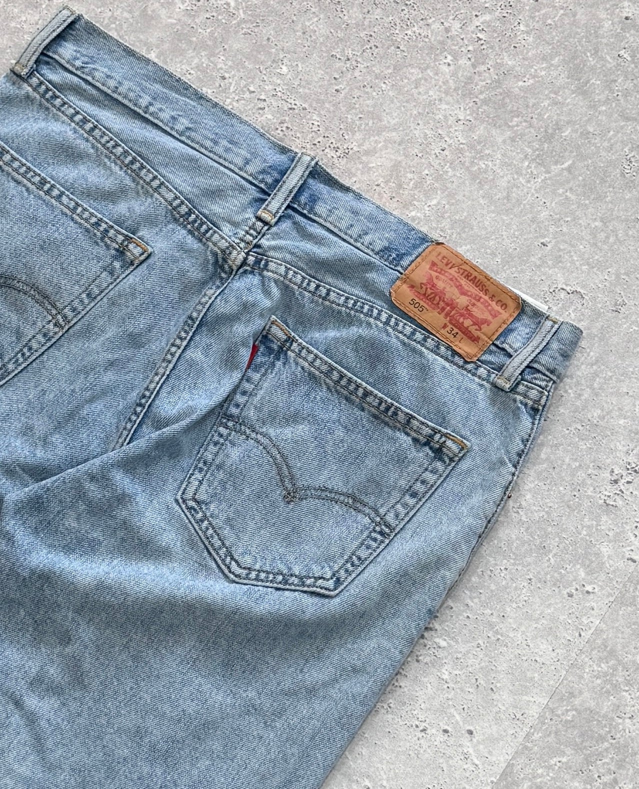 Vintage 00s Levi's Denim Jorts (36")