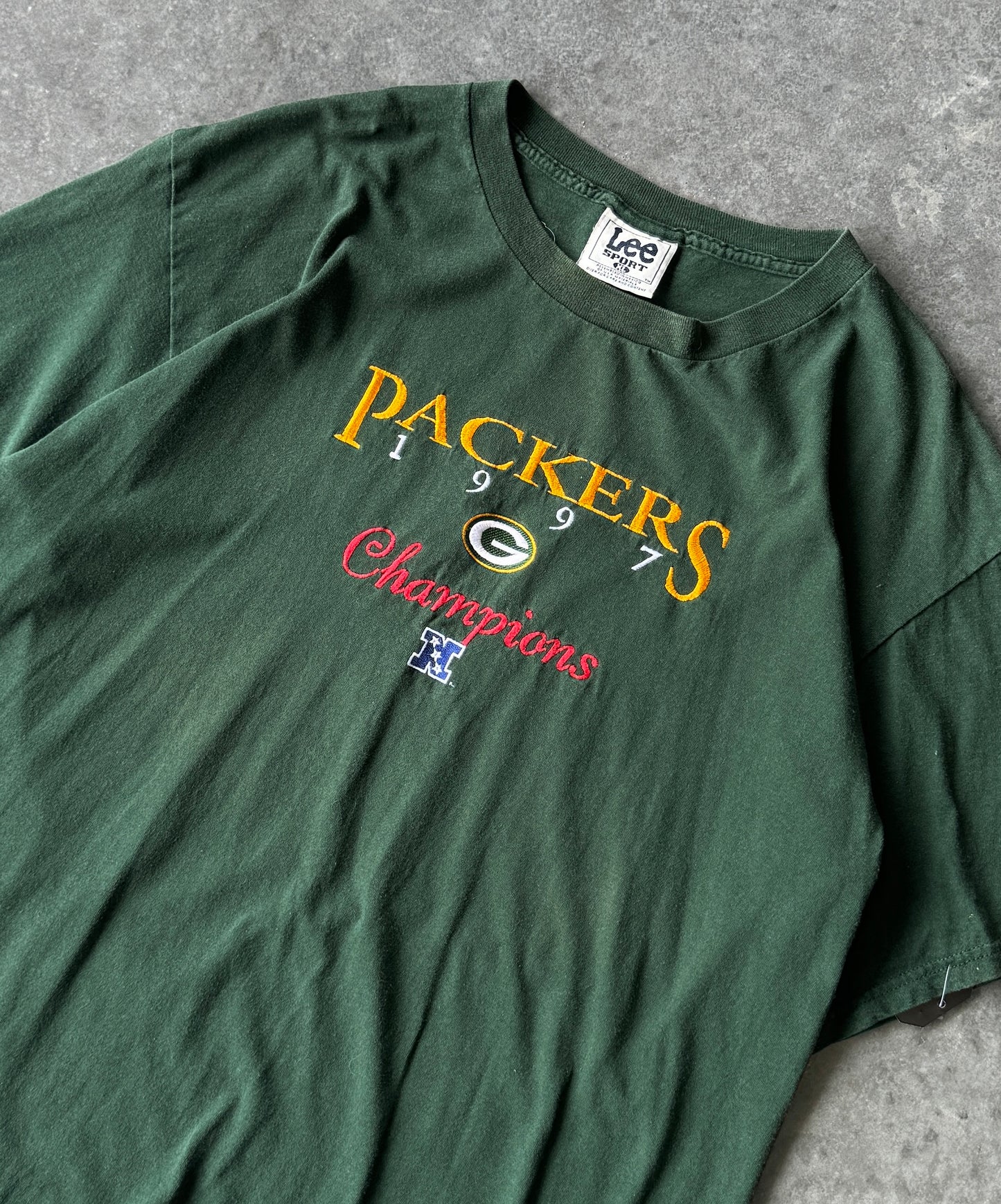 Vintage 97' Greenbay Packers Championship Embroidered Tee (XL)