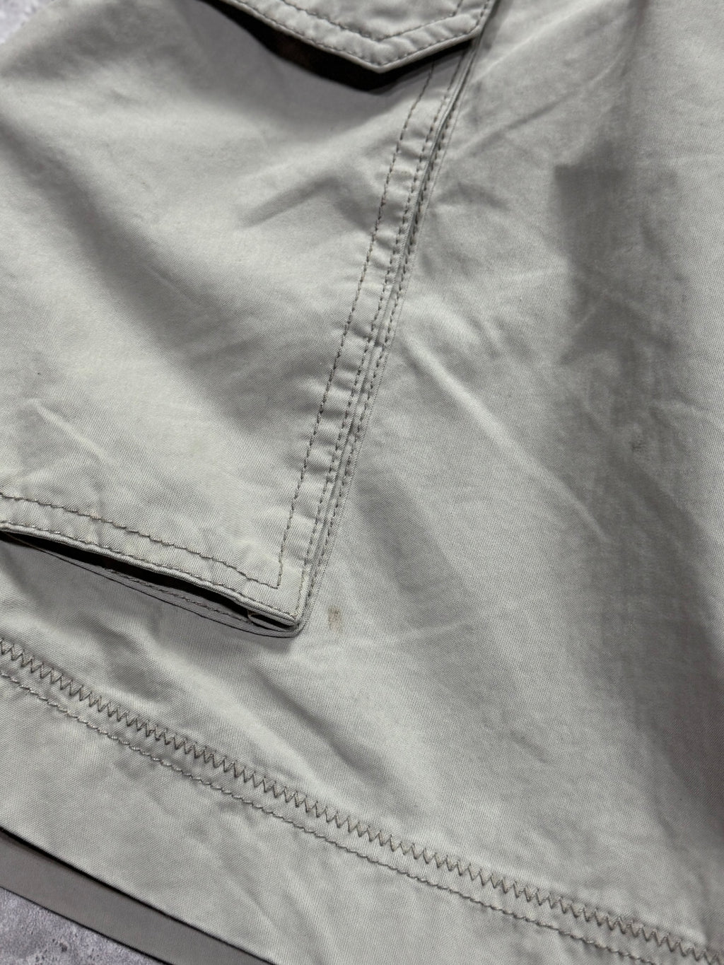 Vintage Y2K Utility Cargo Shorts (32”)