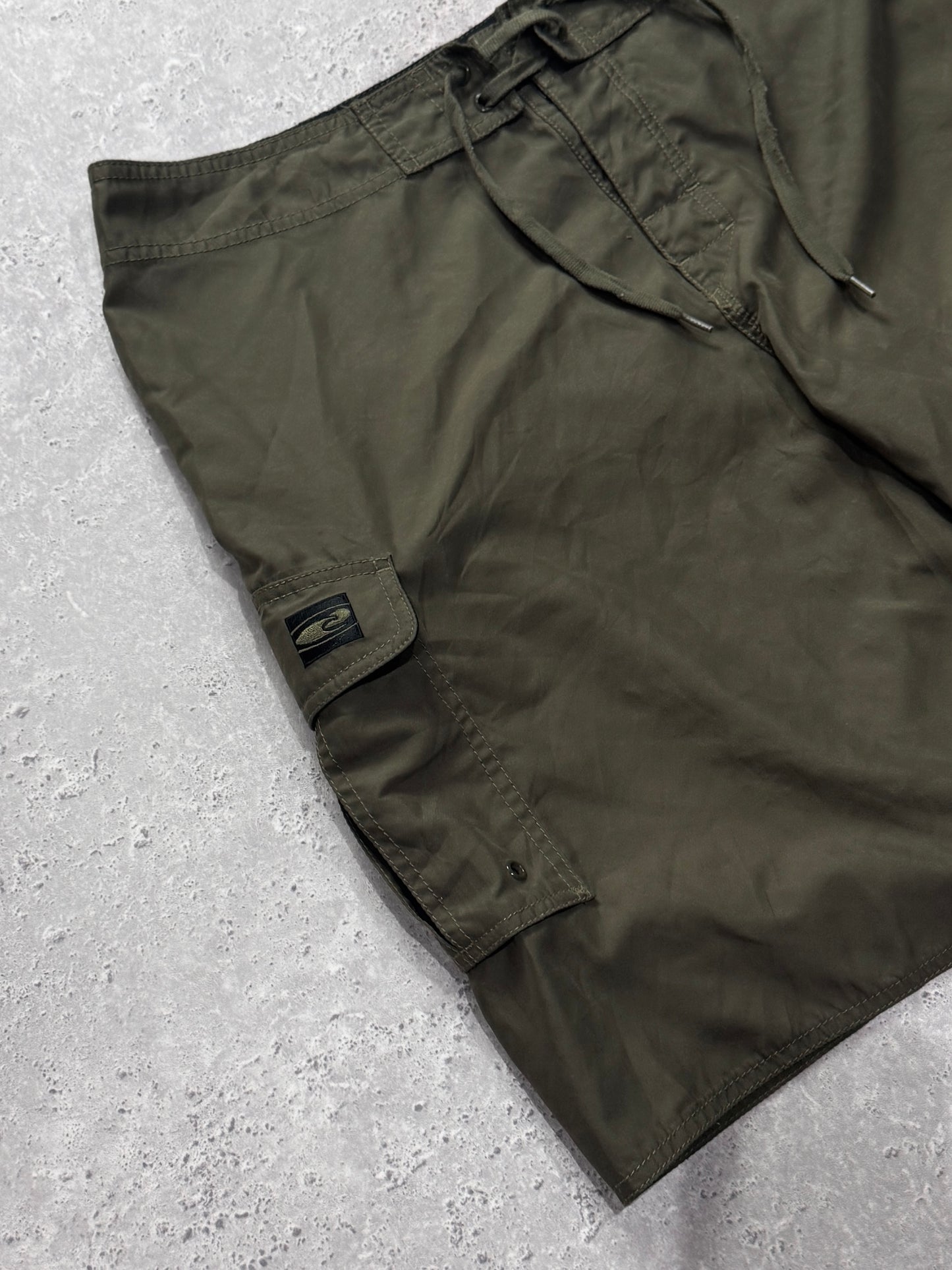 Vintage 2000s Hawaiian Performance Board Shorts (34")