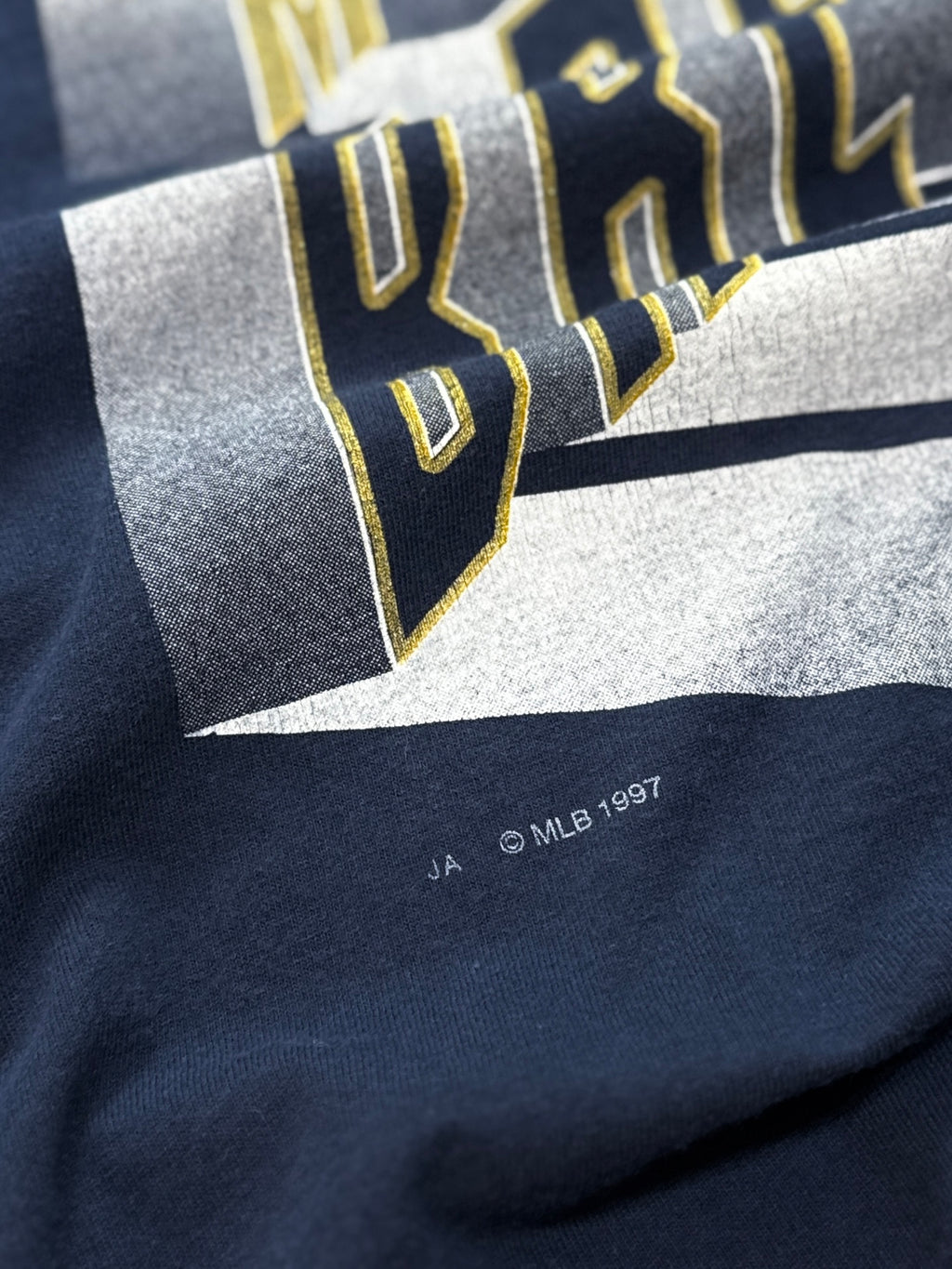 Vintage 1997 Milwaukee Brewers “Fernando Vina” MLB Tee (L)