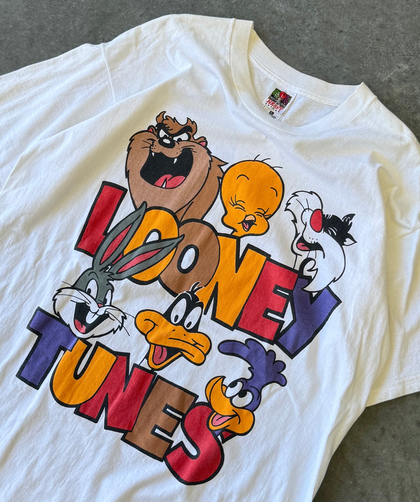 Vintage 90s Looney Tunes Tee (XL)