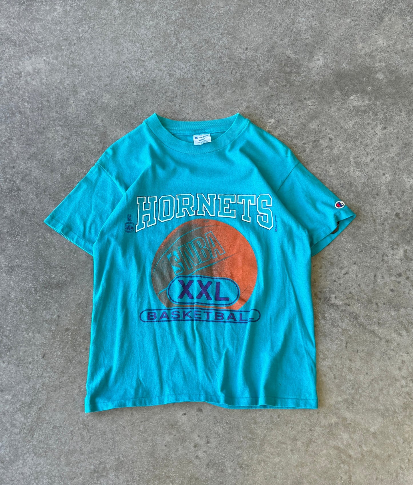 Vintage Charlotte Hornets NBA Tee (M)