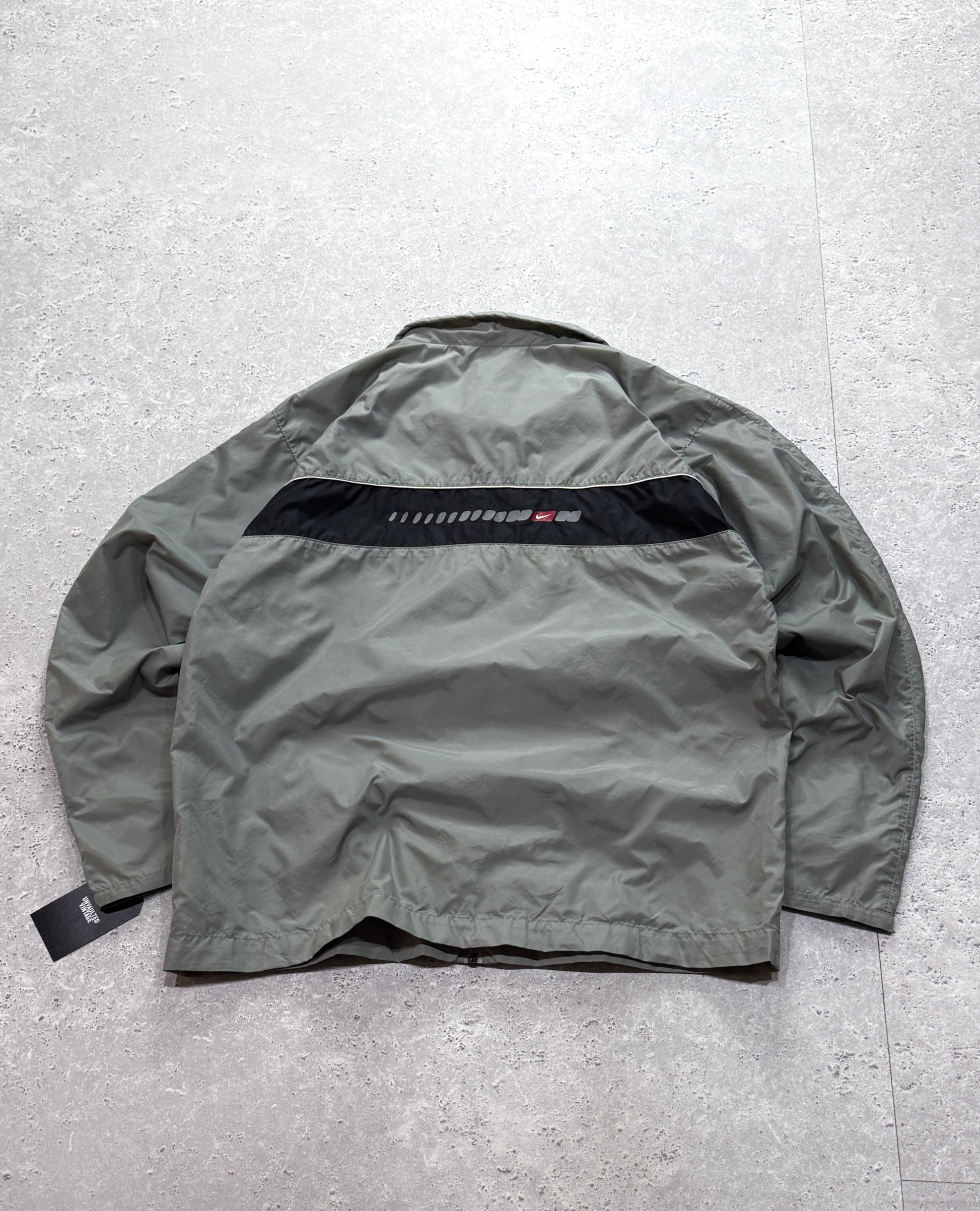 Vintage 2000s Nike Windbreaker Jacket (L)
