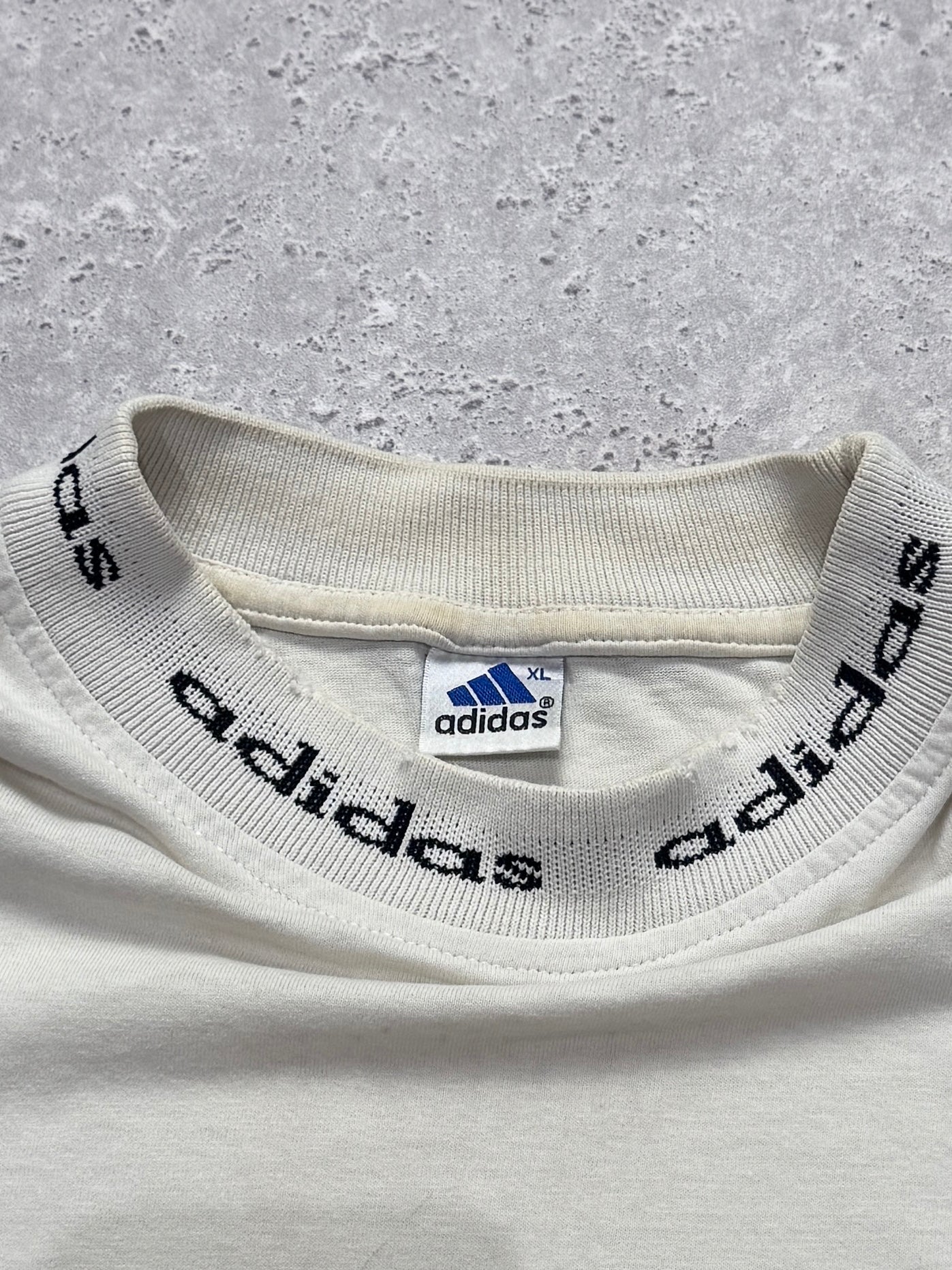 Vintage 90s Adidas Equipment Embroidered tee (XL)