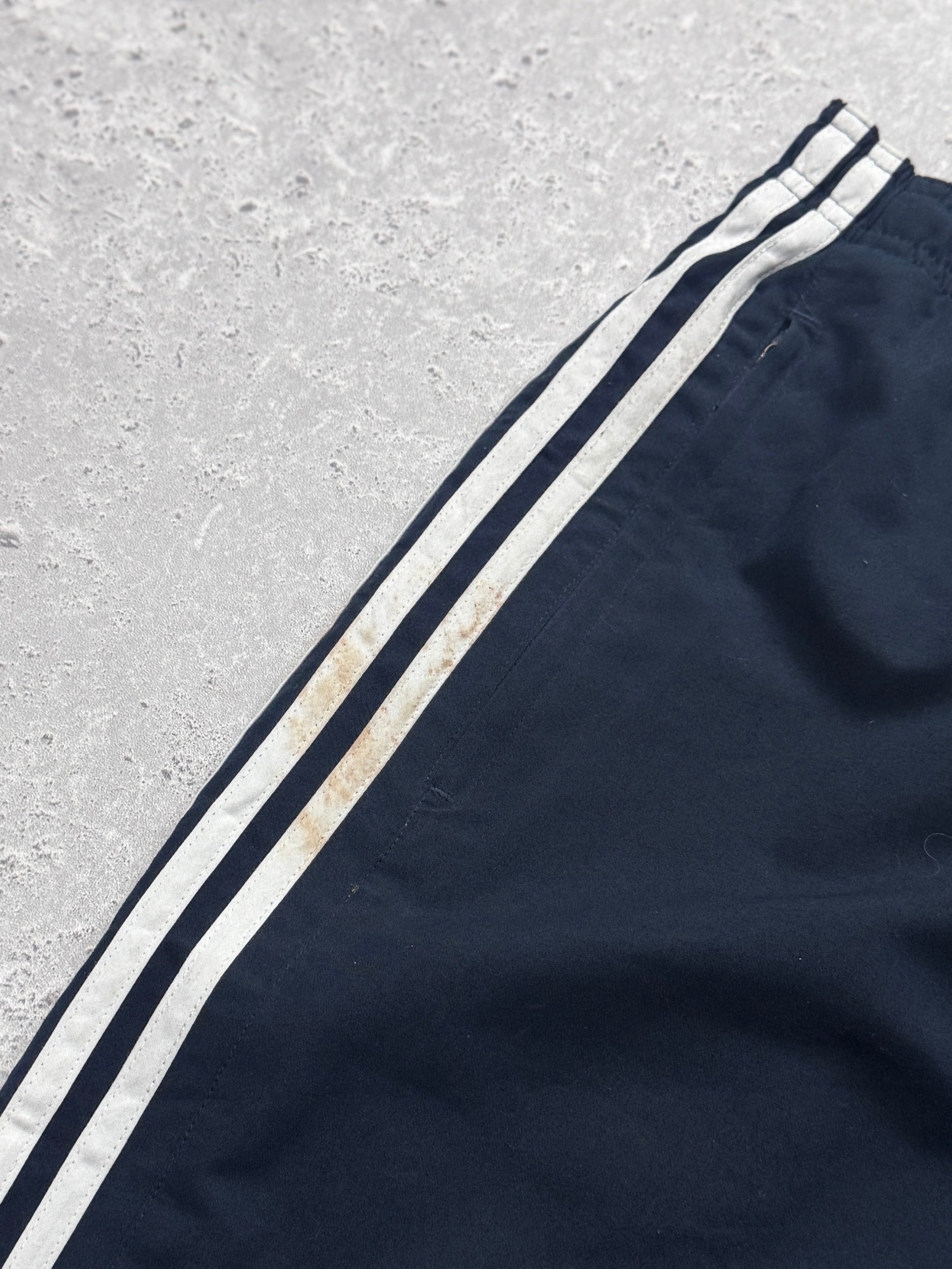 Vintage 2000s Adidas 3/4 Track Shorts (M)