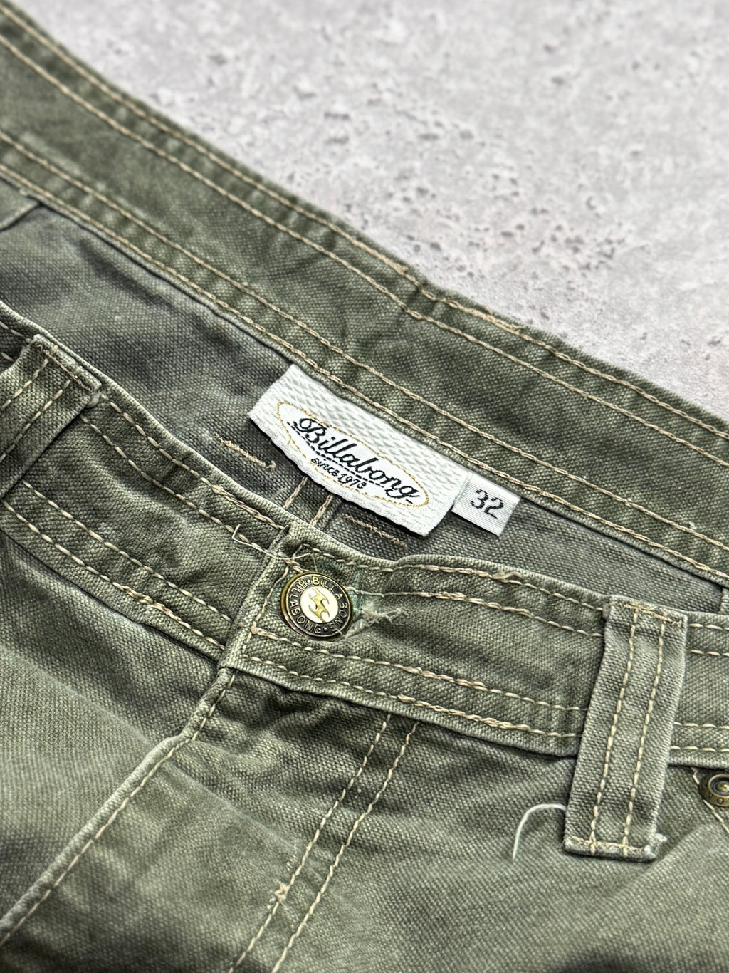 Vintage 90s Billabong Shorts (32")