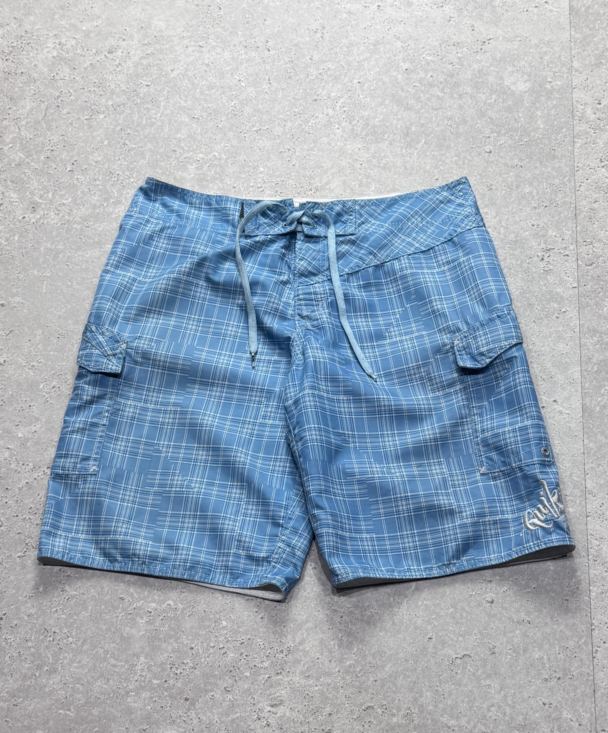 Vintage 2000s Quiksilver Plaid Boardshorts (32")