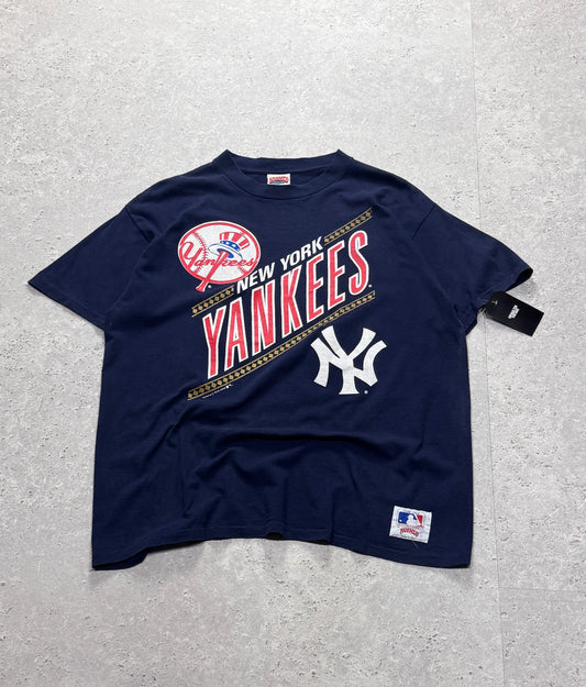 Vintage 90s New York Yankees MLB Tee (XL)