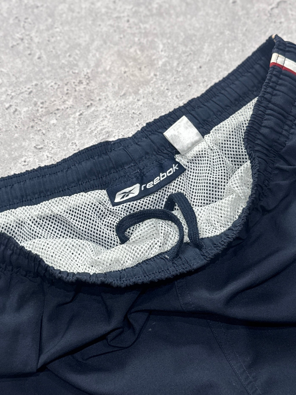 Vintage 2000s Reebok Track Shorts (L)